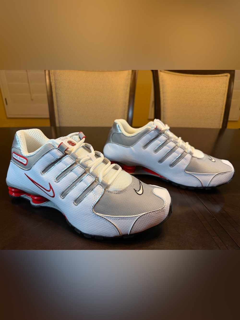 New Nike Shox White Red Sneaker Shoes Size US 11